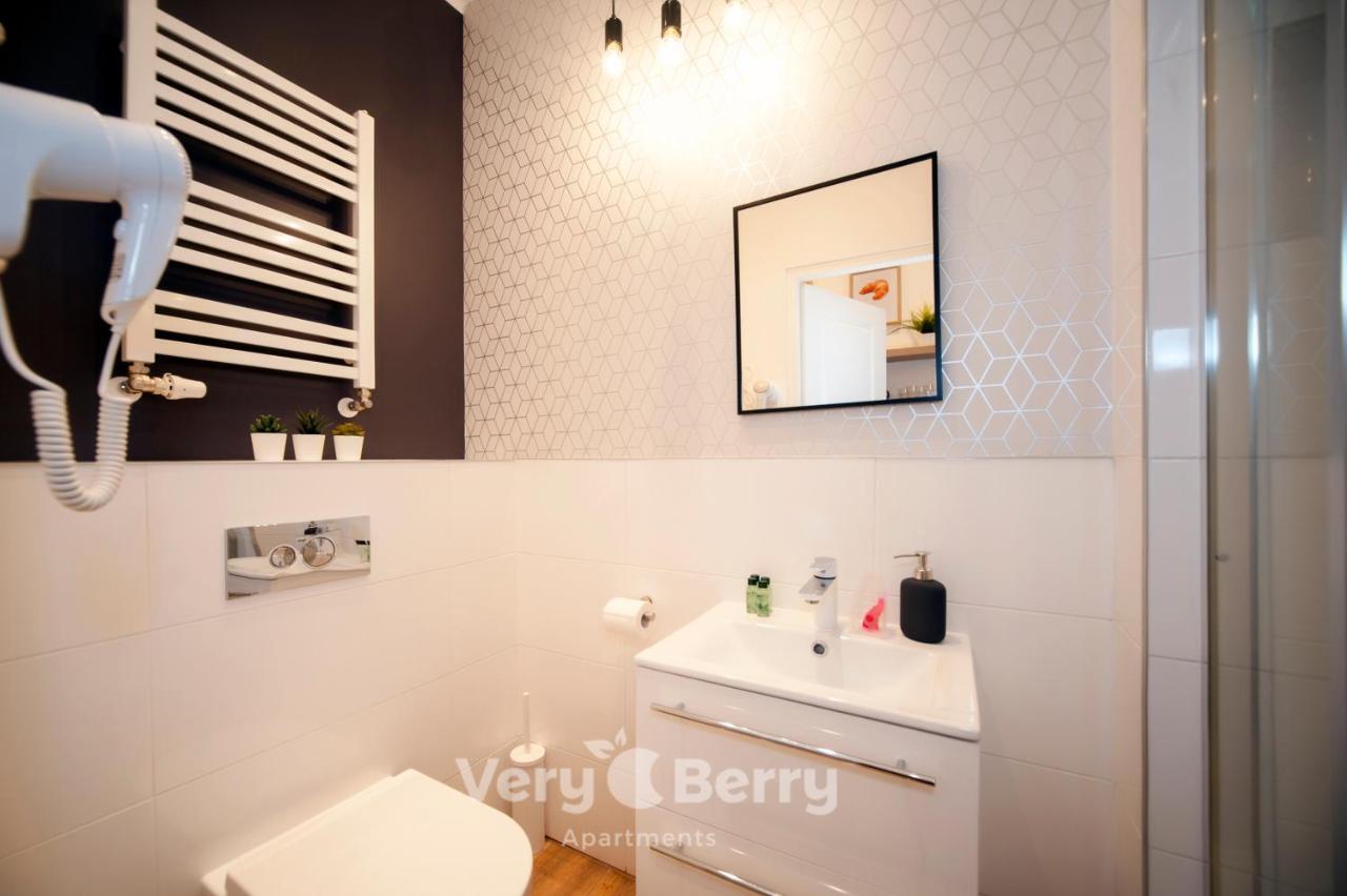 Very Berry - Glogowska 35A - Mtp Apartments - Self Check In 24H Poznań Exterior foto